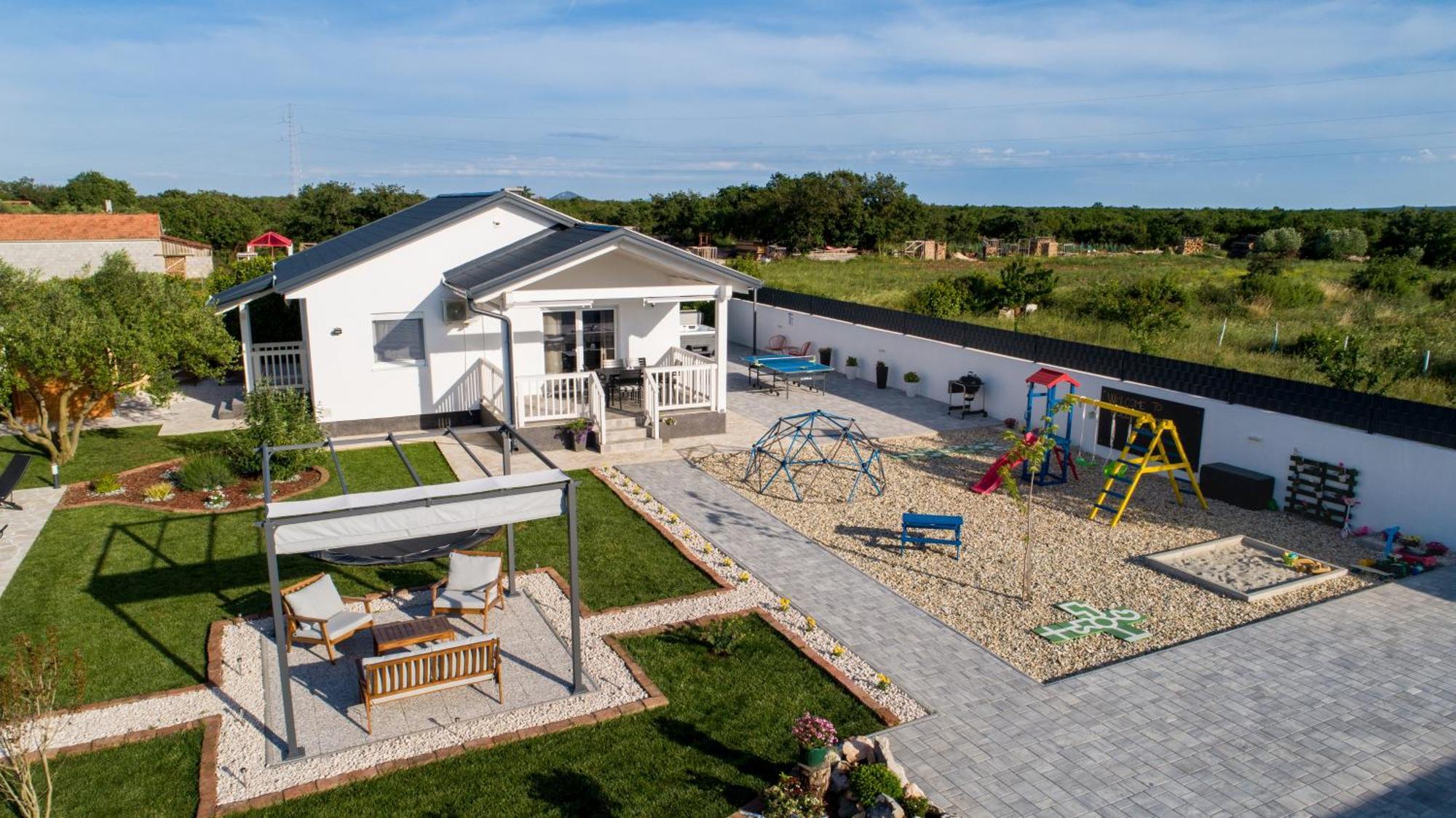 Holiday Home Aprilis With Pool, Jacuzzi And Sauna Galovac  Exterior photo